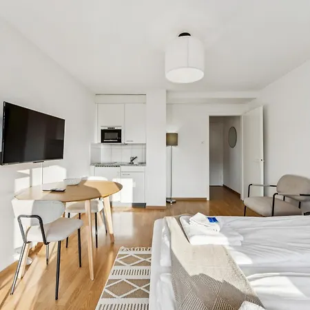 Very - Crown 41 Zürich